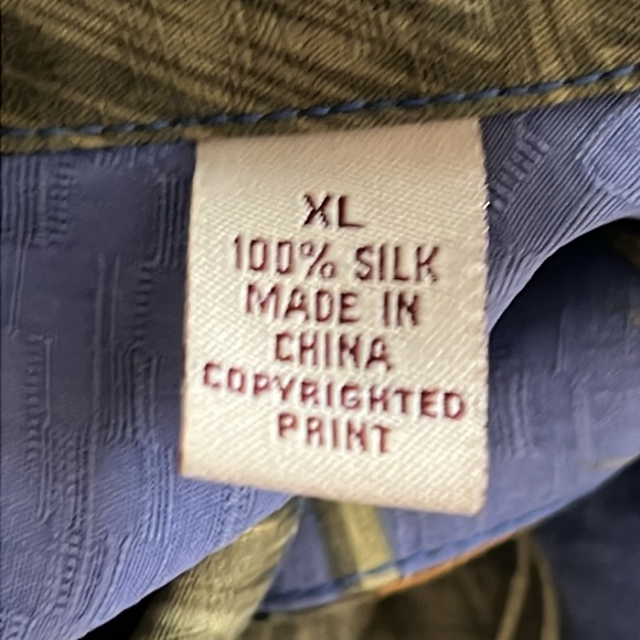 Tommy Bahama silk l shirt - Picture 12 of 14